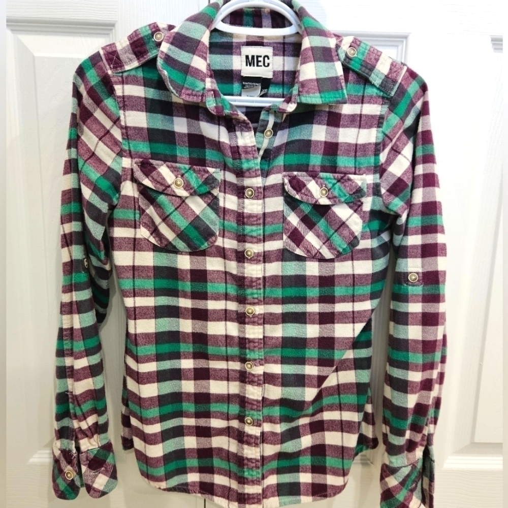 MEC Women's Plaid Button-Up Shirt Size XS